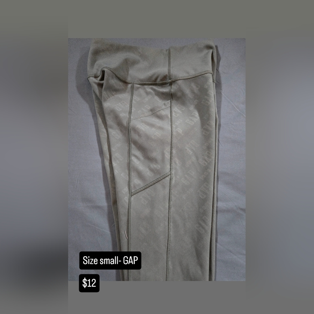GAP Cream Leggings - Size Small